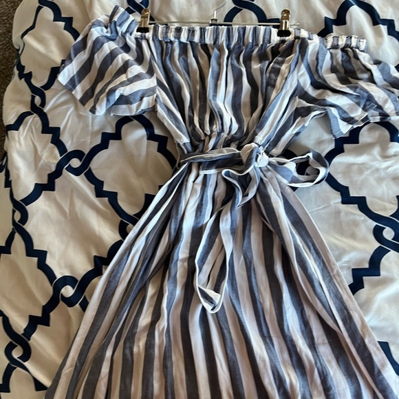 Pinstripe maternity maxi dress - Picture 2 of 2
